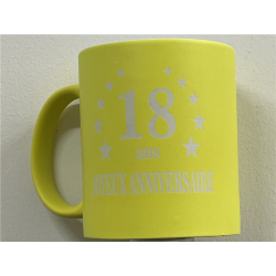 MUG/TASSE - Etoile 18 Ans...